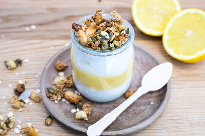 Lemon curd, fromage blanc et granola maison