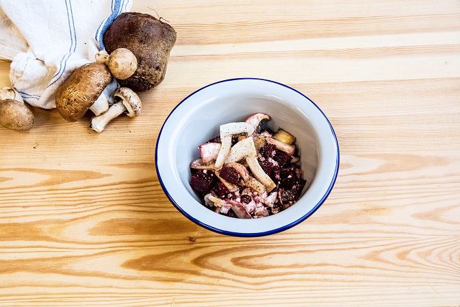 Salade betteraves, champignons, feta
