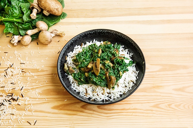 Épinards à la crème, champignons et riz